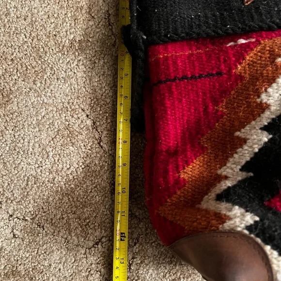 Western Artisan Red and Black Geometric Tote - Picture 9 of 11